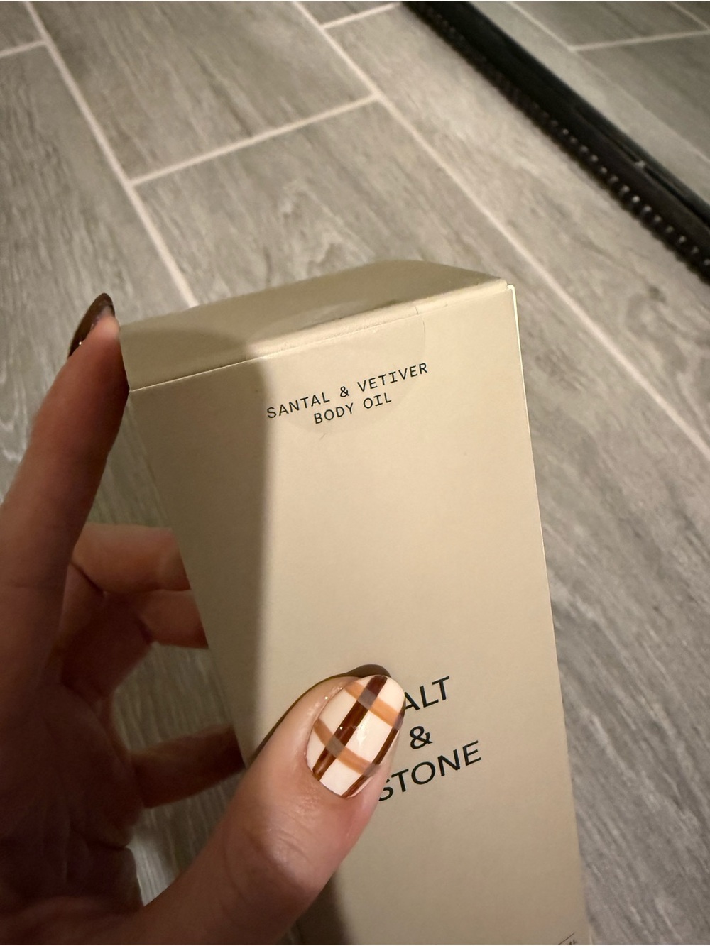 NIB Salt & Stone Santal & Vetiver Body Oil - Picture 3 of 5